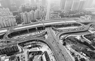 武汉雄楚大道龙阳大道两高架今天同步通车