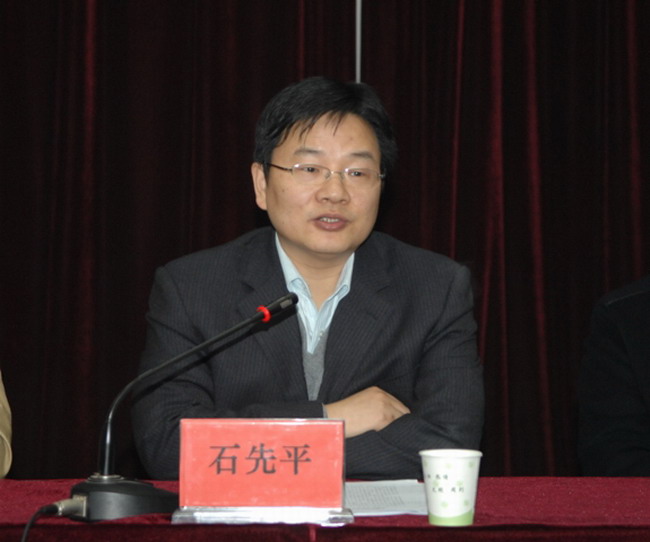 建设责任制不力问题经省委同意,省纪委给予万卫东党内严重警告处分