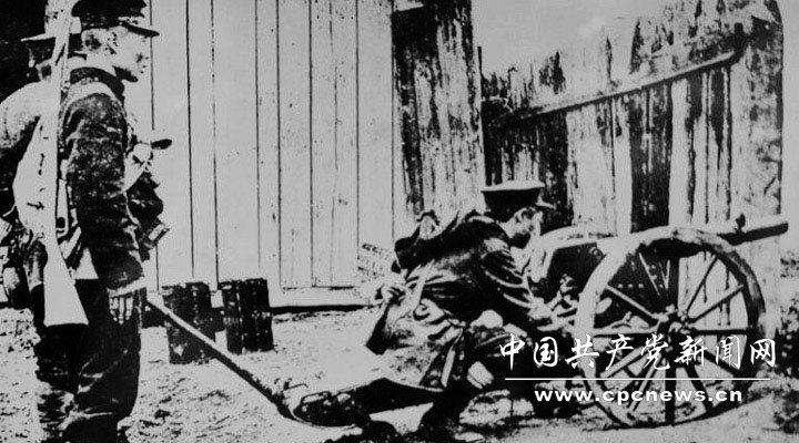 1911年10月10日，辛亥革命的爆发给20世纪的中国带来第一次历史性巨变。图为起义军在汉口与清军作战。图片来源：国家博物馆《复兴之路》展览