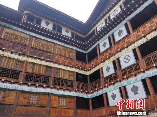 图为卓克基土司官寨。<a target='_blank' href='http://www.chinanews.com/' >中新网</a>记者吕春荣 摄 点击进入下一页