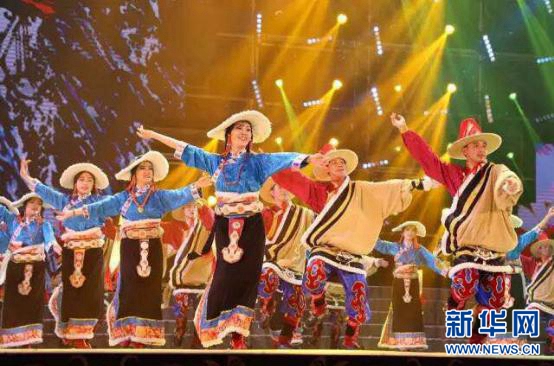 【网络媒体“走转改”】青海班玛:锅庄“跳”进人民大会堂 牧民“舞”出文化致富梦