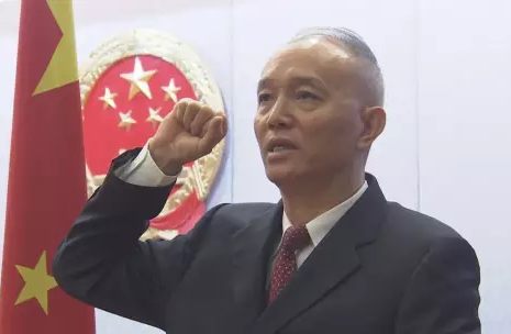 北京市代市长蔡奇作宪法宣誓并讲话