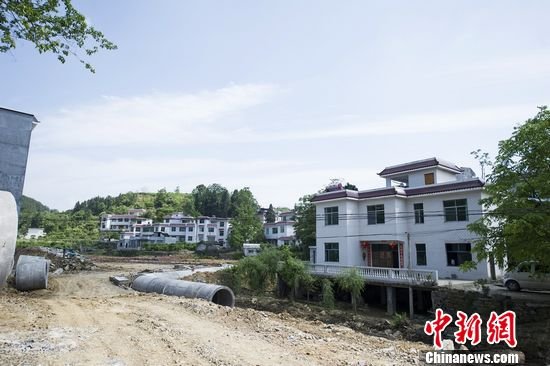 1476082609102015076.jpg U329P4T8D7246624F107DT20150430212341.jpg