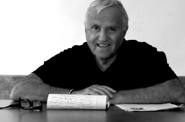 美情报界被曝泄密给阿桑奇 欲置克林顿夫妇于死地