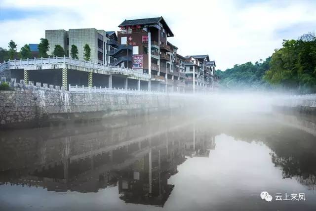 27喳西泰水城.jpg