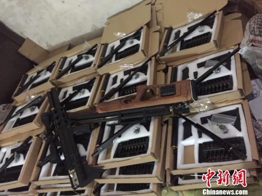 广东警方抓获非法走私、制贩枪支弹药嫌犯200余名