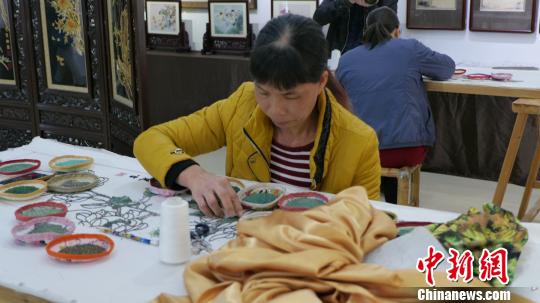 潮州百师园创意馆成文化新名片工艺大师精品汇聚