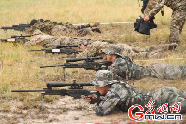 【网络媒体国防行】人物特写：“狙击兵王”诞生记