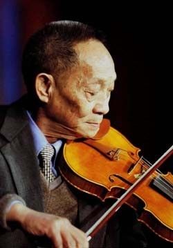 穿35元衣服喂饱8亿人这位87岁中国老人新近又创一项世界纪录
