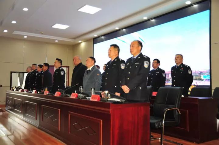 麻城市政府副市长,公安局长曹幼松,政委刘劼以及全体局党委成员,除