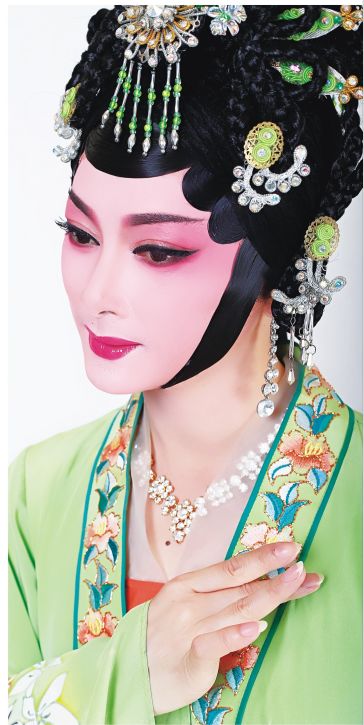 戏码头文武兼备吕派花旦吴素英