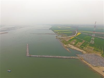 湖北推动汉江2000吨级航道等级提升工程