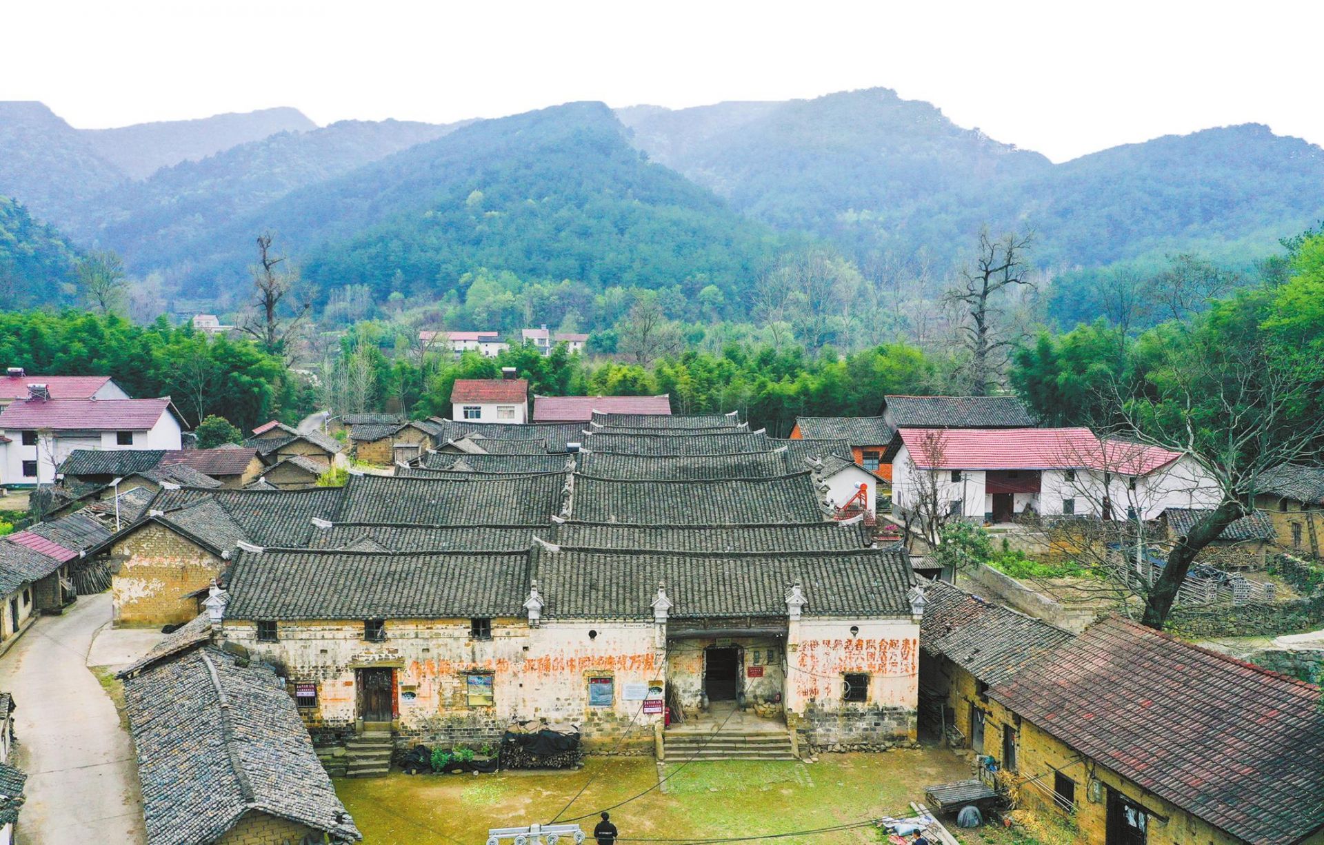 远安深山藏着一座500年豪宅 群山环抱如世外桃源 历经沧桑仍气度不凡