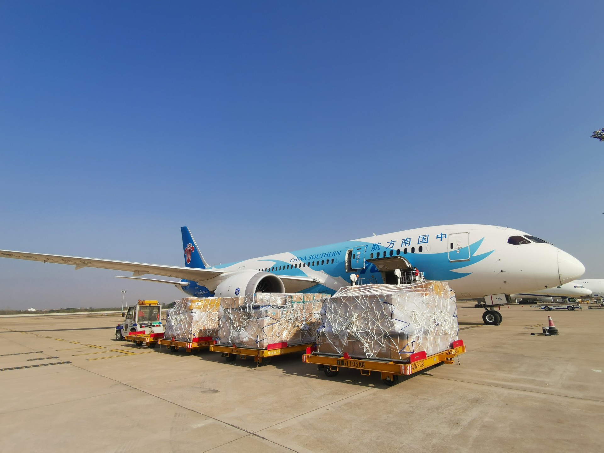 广州-武汉-旧金山"客改货"洲际航班顺利启航