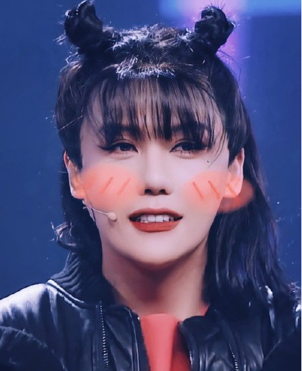 刘维模仿lisa,是失散多年的姐妹吗