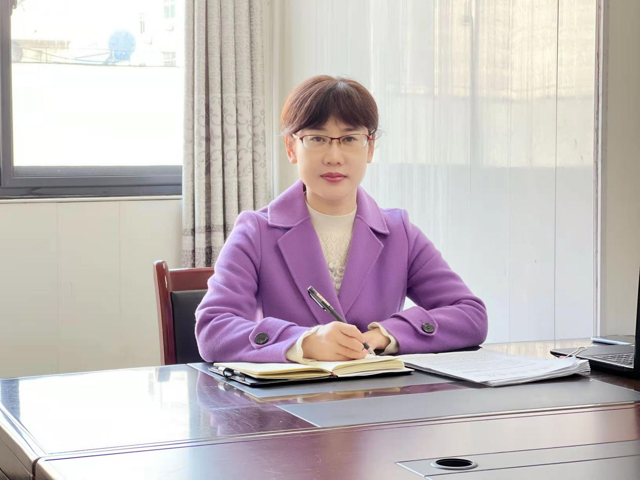 马小飞: 代表就是要关注焦点,难点 回应群众期待