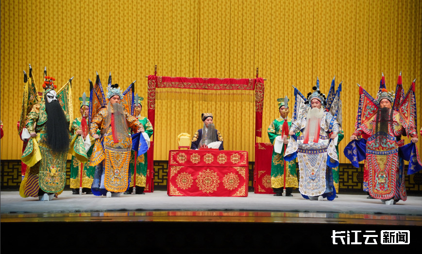 王珮瑜主演京剧失空斩在武汉戏码头戏曲艺术展演精彩呈现