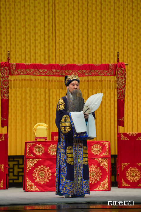 王珮瑜主演京剧失空斩在武汉戏码头戏曲艺术展演精彩呈现