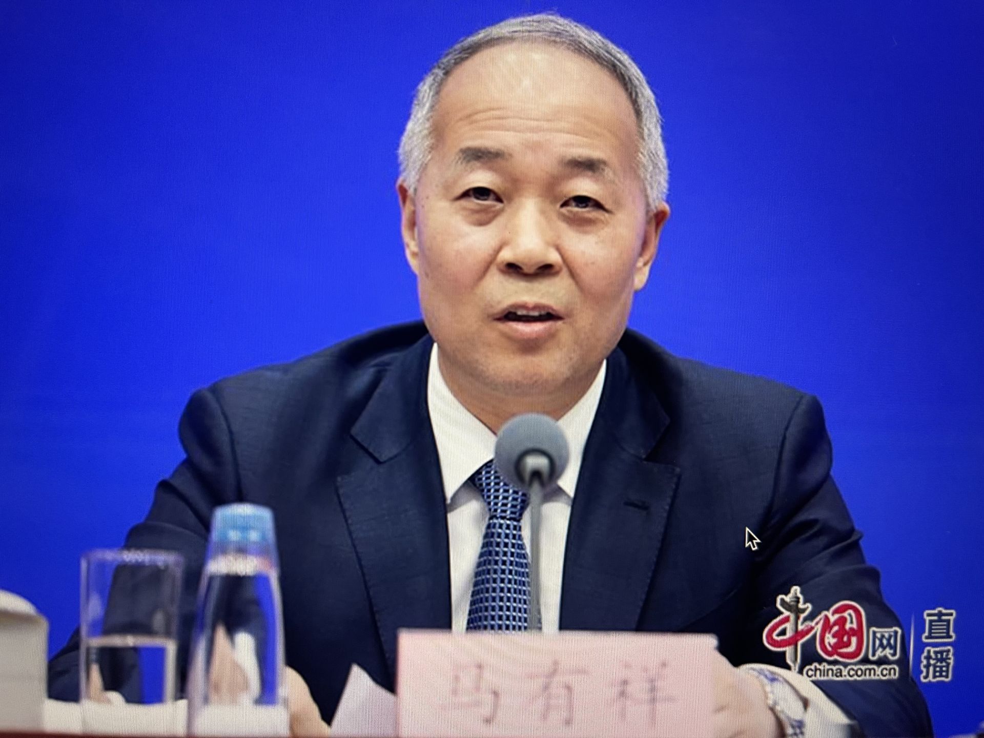 对此,农业农村部副部长马有祥介绍,全面禁渔以来,长江鱼类资源量和