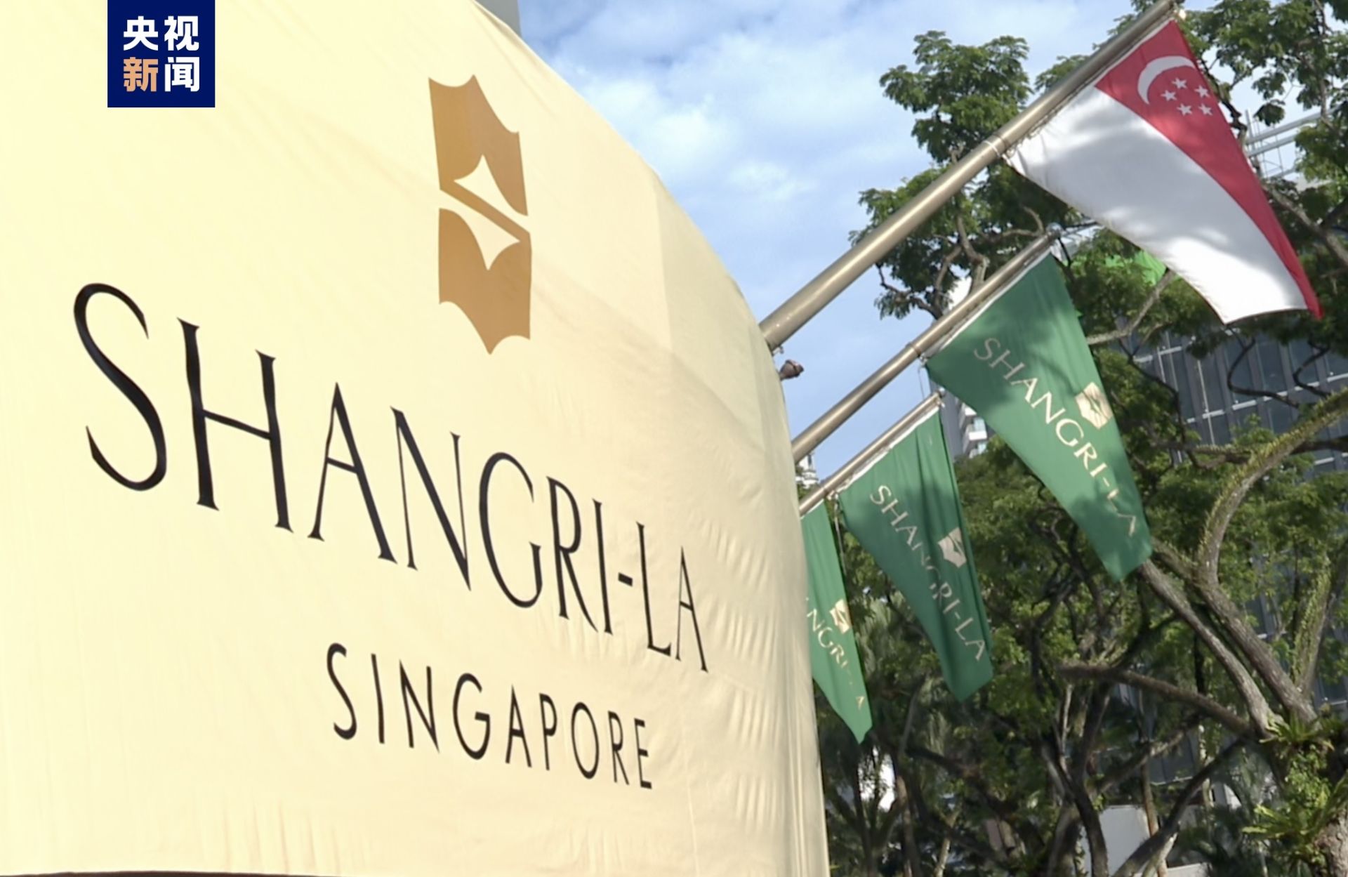 机场两架飞机险些相撞●伊朗启动总统选举候选人登记●加沙地带卫生