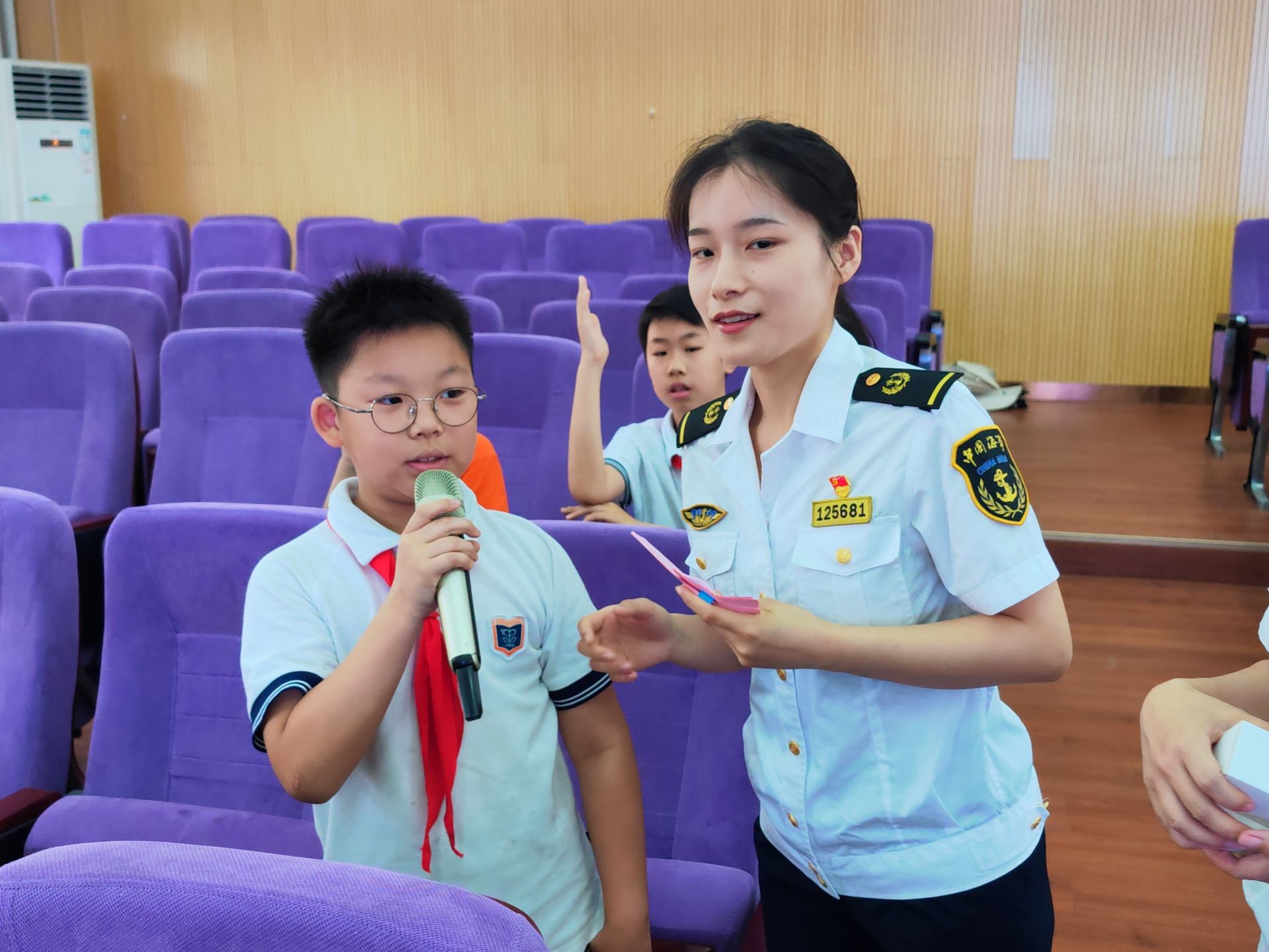 海事公安携手进校园,钟家村小学水上安全课堂火热开讲!