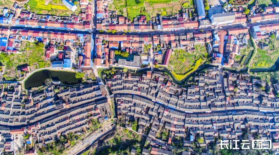 孝昌县丰山镇镇长谢雄英:"我们将继续围绕全县创建省级全域旅游示范区