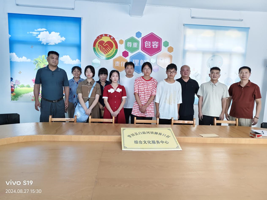 情暖金秋 爱心助学——罗田县市场监管局携手爱心企业到驻点村开展爱心助学活动