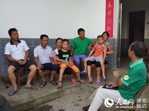 笔者将消息告诉李志权和乡亲们
