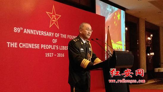 京华时报讯 昨天，据联合国官网消息，潘基文秘书长12月8日宣布任命来自中国的王小军少将担任联合国西撒哈拉特派团部队司令，接替已于11月7日离任的巴基斯坦少将阿扎姆。据悉，王小军是中国参加联合国维和行动以来第三位担任维和部队司令的中国军人。