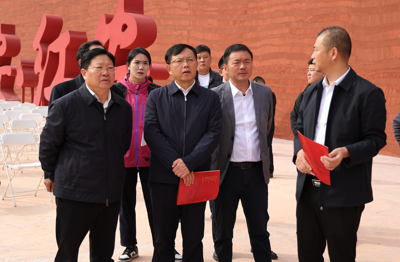 胡广主持召开2025湖北红安大别山红色文化旅游季调度会