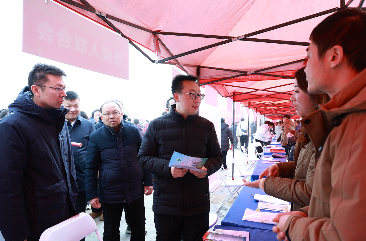 春风送岗促就业 真情相助暖民心 红安县2026年“春风行动...