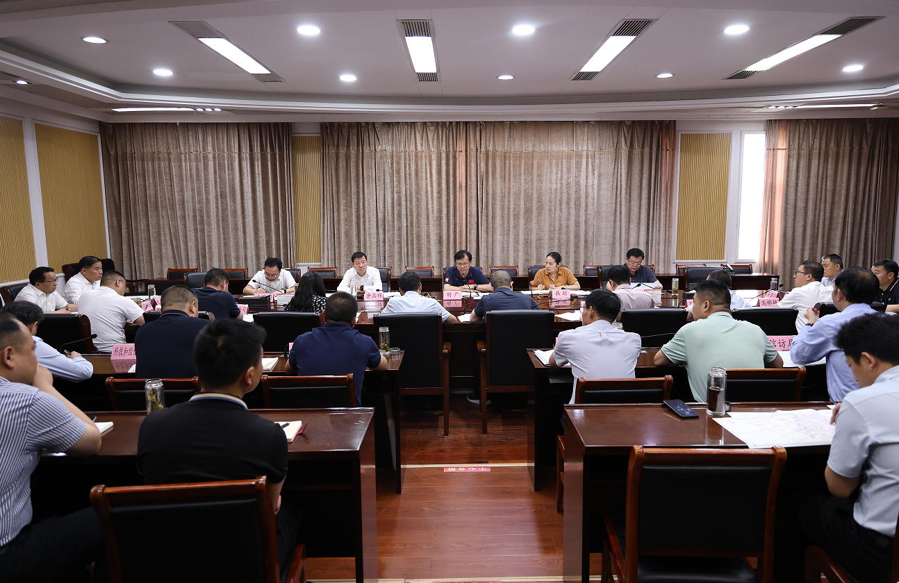快讯：胡广等县领导调度高端装备及军民融合示范基地项目...