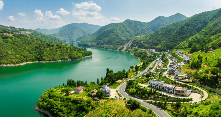 房县新闻20251215