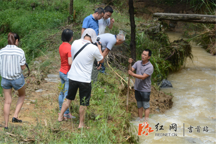 战国绹纹乳钉青铜扁钟发现地点。