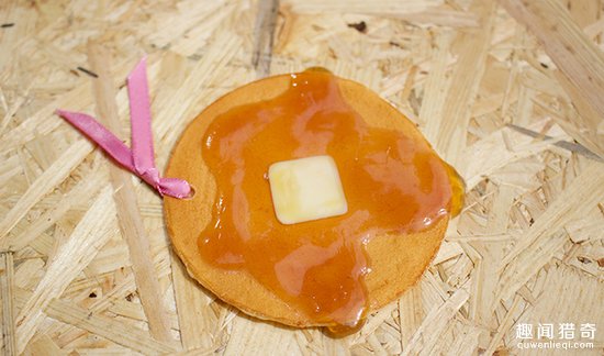 日本推出超仿真食物书签，这是越看书越饿的节奏
