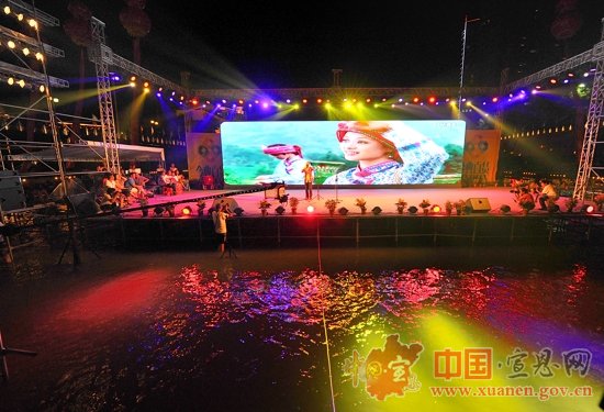 【聚焦水运会】民乐悠扬宣恩夜 妙韵回响贡水情