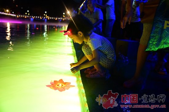 【聚焦水运会】定格精彩瞬间 记录溢彩画卷