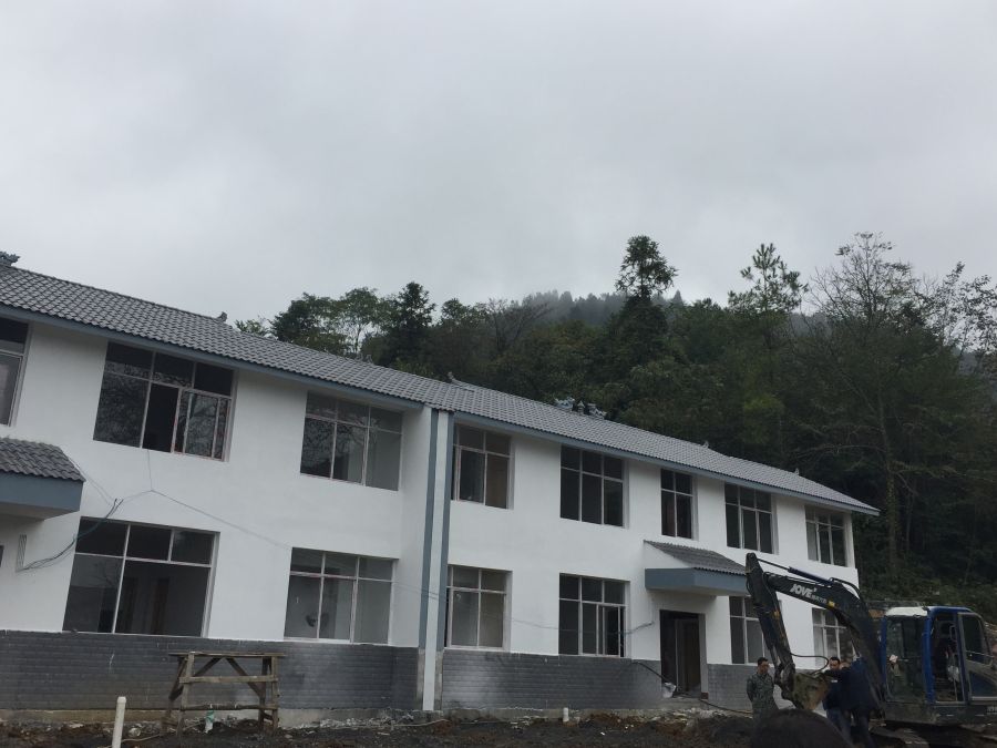 图为大茅坡村易地扶贫搬迁安置房
