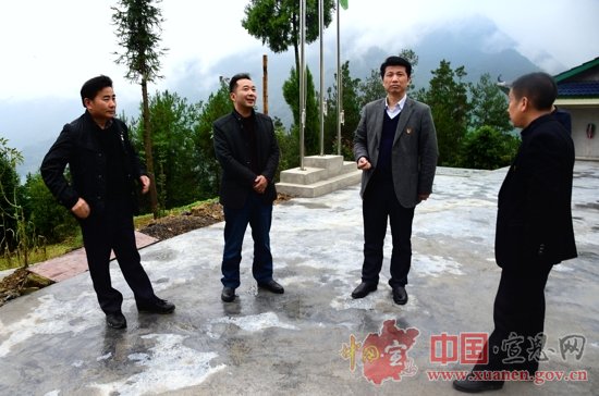 立足资源优势 紧盯脱贫目标 合理统筹各项工作有序开展