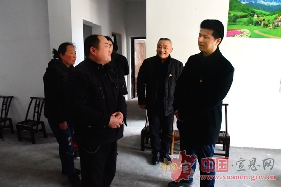 凝聚扶贫力量 对标精准施策 确保如期实现脱贫摘帽