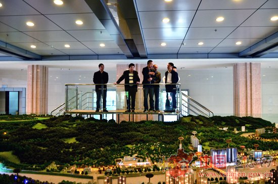 省住建厅调研组来宣恩调研县城规划建设情况