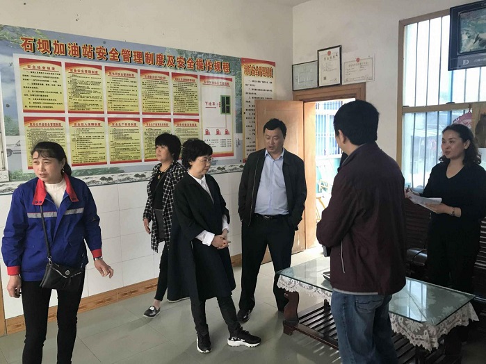 小图 我州集中开展成品油市场专项整治
