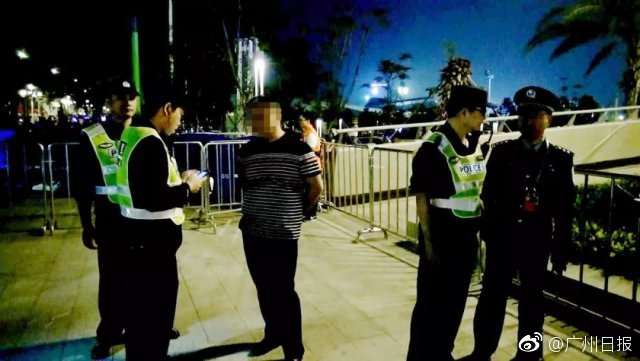 张学友又立功 今年已有60名嫌犯在其演唱会上落网