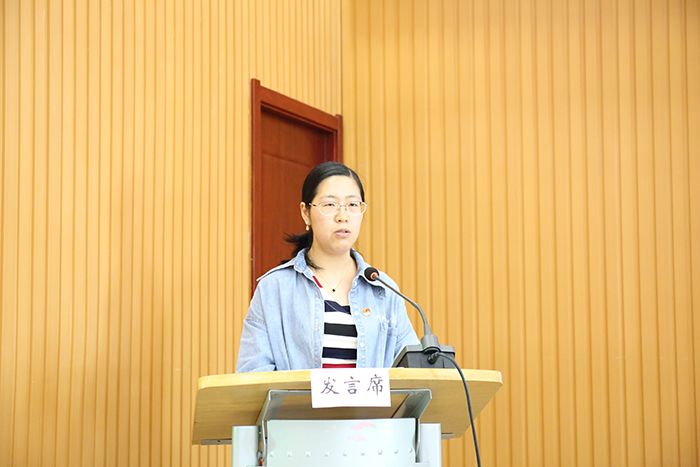刘映同志分享家风建设故事