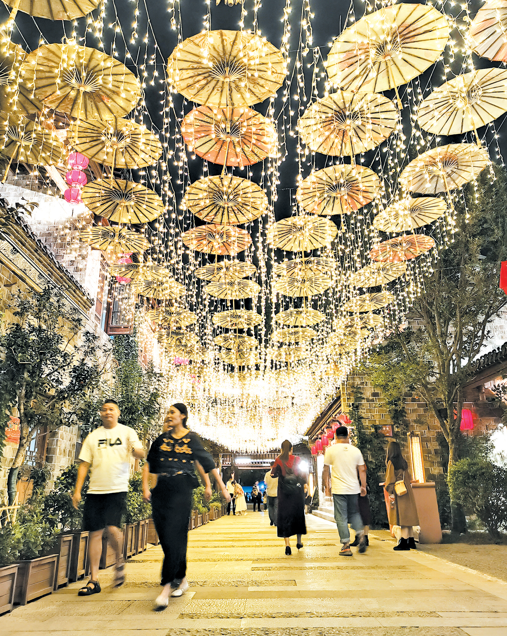 传承诗经风雅 再现千年繁华 ——"诗酒房县·西关印象"国庆系列活动