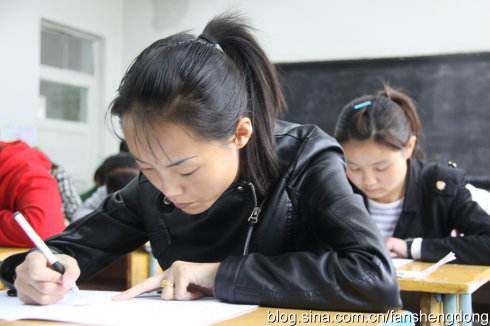 竹山今年将招聘144 名农村义务教育学校教师