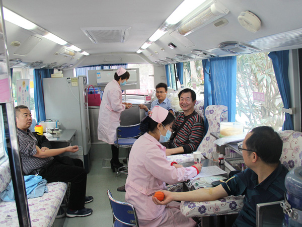 竹山司法局：积极组织干部职工义务献血