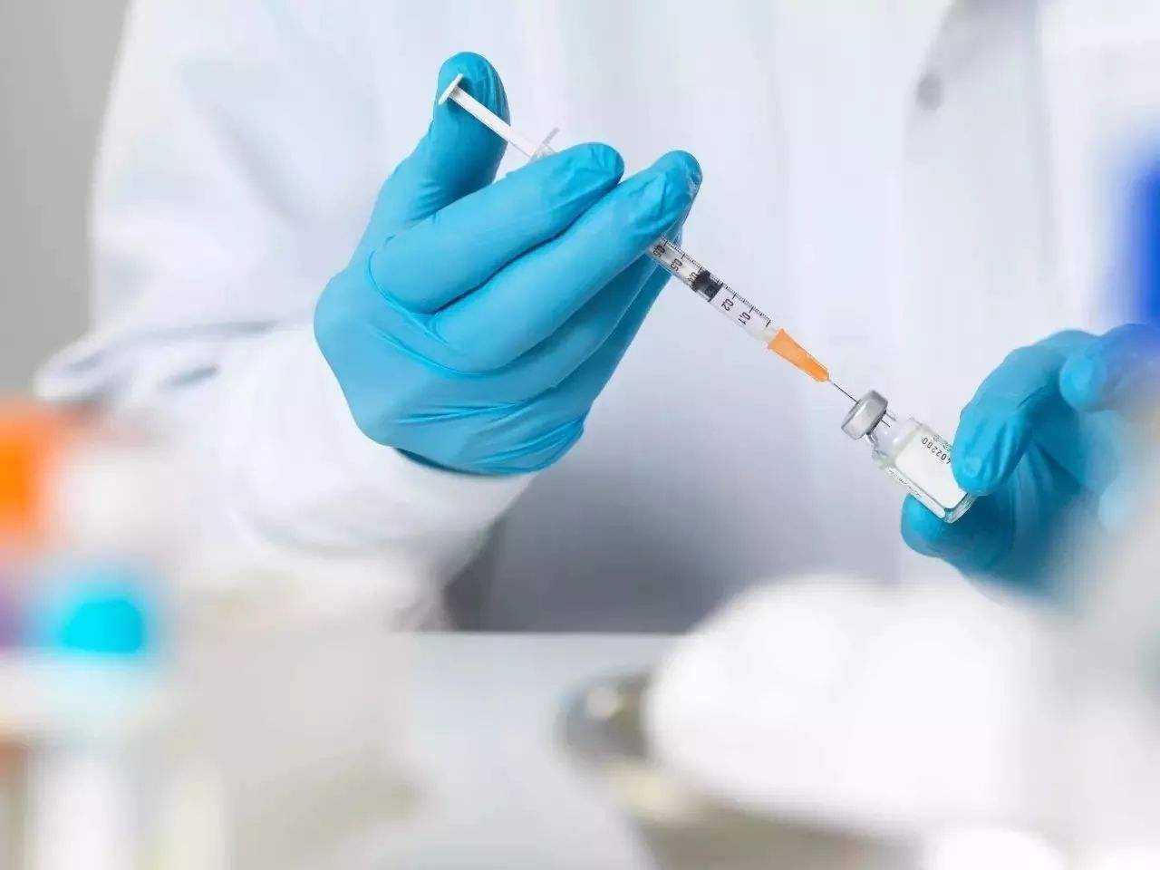 张振武小学组织开展流感疫苗接种