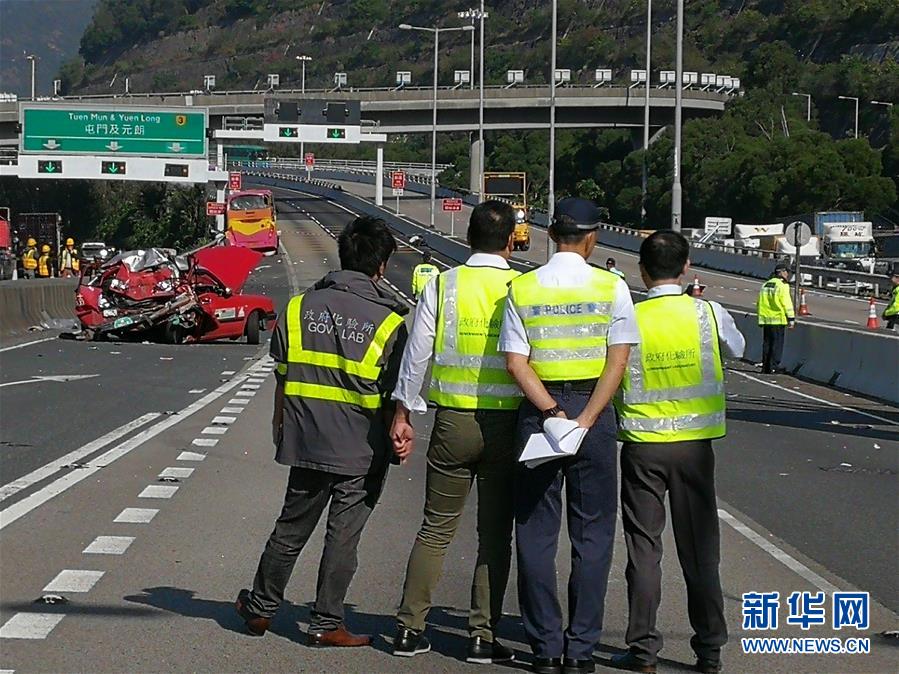 ï¼çªåäºä»¶ï¼ï¼1ï¼é¦æ¸¯åçä¸¥éè½¦ç¥¸ è´5äººæ­»äº¡30å¤äººåä¼¤