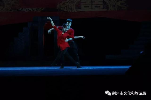 不忘初心，牢记使命--荆州市艺术剧院全心全意打磨《沧浪水清》